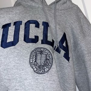 UCLA embroidered sweatshirt great condition